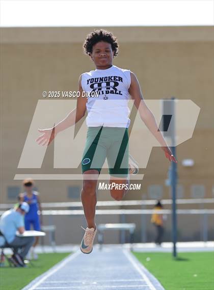 Thumbnail 2 in Estrella Foothills Invitational photogallery.