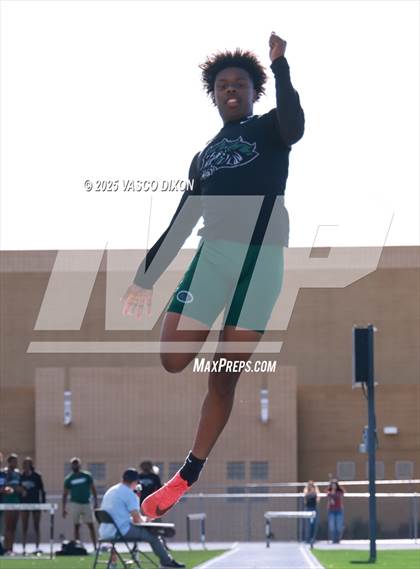 Thumbnail 3 in Estrella Foothills Invitational photogallery.