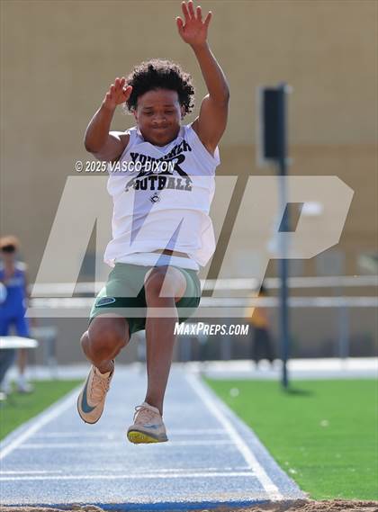 Thumbnail 2 in Estrella Foothills Invitational photogallery.
