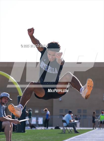Thumbnail 3 in Estrella Foothills Invitational photogallery.