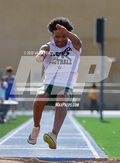Thumbnail 3 in Estrella Foothills Invitational photogallery.