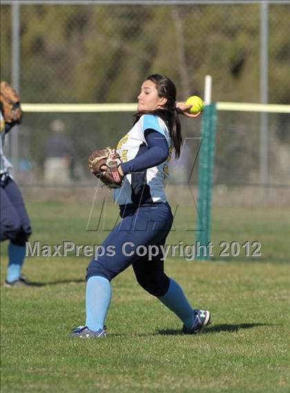 Thumbnail 2 in Center vs. Vanden (Victory Pre-Season T.O.C.) photogallery.