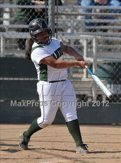 Thumbnail 3 in Center vs. Vanden (Victory Pre-Season T.O.C.) photogallery.
