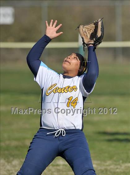 Thumbnail 3 in Center vs. Vanden (Victory Pre-Season T.O.C.) photogallery.