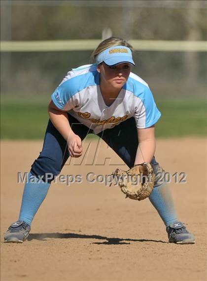 Thumbnail 2 in Center vs. Vanden (Victory Pre-Season T.O.C.) photogallery.