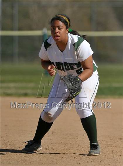 Thumbnail 3 in Center vs. Vanden (Victory Pre-Season T.O.C.) photogallery.