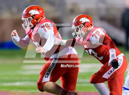 Thumbnail 3 in Falls City vs. Burton (UIL 2A Quarterfinals) photogallery.
