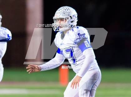 Thumbnail 2 in Falls City vs. Burton (UIL 2A Quarterfinals) photogallery.