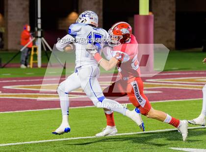 Thumbnail 3 in Falls City vs. Burton (UIL 2A Quarterfinals) photogallery.