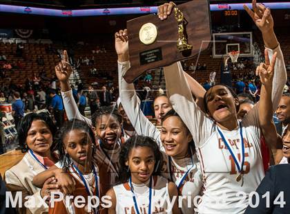 Thumbnail 1 in Weaver vs. Capital Prep (CIAC Class L Final) photogallery.