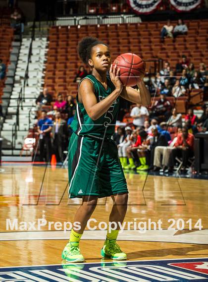 Thumbnail 3 in Weaver vs. Capital Prep (CIAC Class L Final) photogallery.