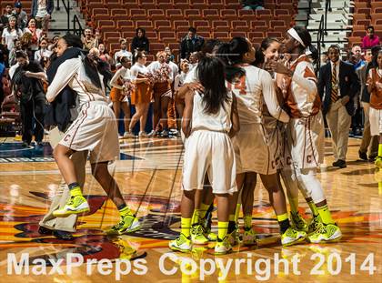 Thumbnail 3 in Weaver vs. Capital Prep (CIAC Class L Final) photogallery.