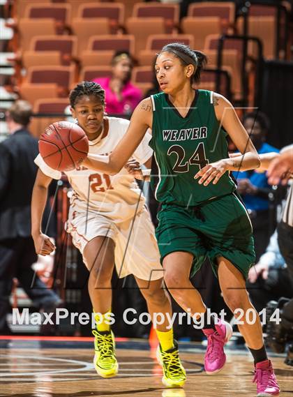 Thumbnail 3 in Weaver vs. Capital Prep (CIAC Class L Final) photogallery.