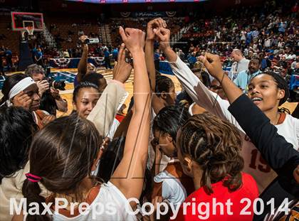 Thumbnail 2 in Weaver vs. Capital Prep (CIAC Class L Final) photogallery.