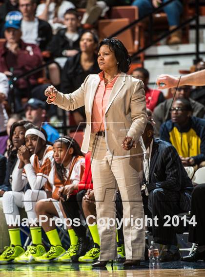 Thumbnail 1 in Weaver vs. Capital Prep (CIAC Class L Final) photogallery.