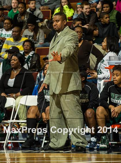 Thumbnail 3 in Weaver vs. Capital Prep (CIAC Class L Final) photogallery.