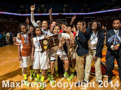 Thumbnail 2 in Weaver vs. Capital Prep (CIAC Class L Final) photogallery.