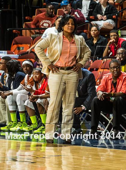 Thumbnail 1 in Weaver vs. Capital Prep (CIAC Class L Final) photogallery.