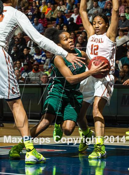 Thumbnail 2 in Weaver vs. Capital Prep (CIAC Class L Final) photogallery.