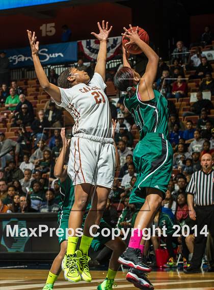Thumbnail 2 in Weaver vs. Capital Prep (CIAC Class L Final) photogallery.