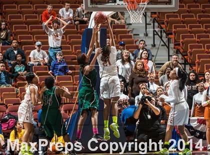 Thumbnail 1 in Weaver vs. Capital Prep (CIAC Class L Final) photogallery.