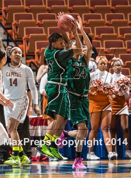 Thumbnail 1 in Weaver vs. Capital Prep (CIAC Class L Final) photogallery.