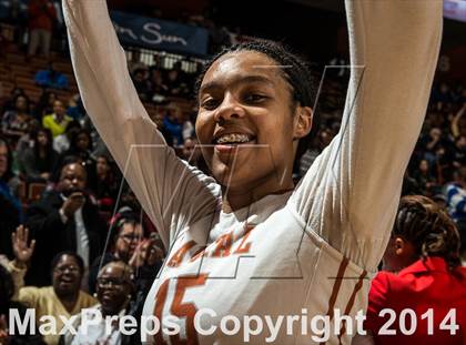Thumbnail 1 in Weaver vs. Capital Prep (CIAC Class L Final) photogallery.