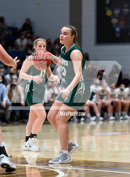 Thumbnail 3 in Farmington vs. Olympus (UHSAA 5A Semifinal) photogallery.