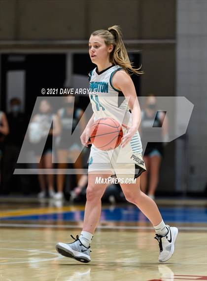 Thumbnail 2 in Farmington vs. Olympus (UHSAA 5A Semifinal) photogallery.