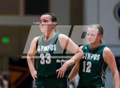 Thumbnail 3 in Farmington vs. Olympus (UHSAA 5A Semifinal) photogallery.