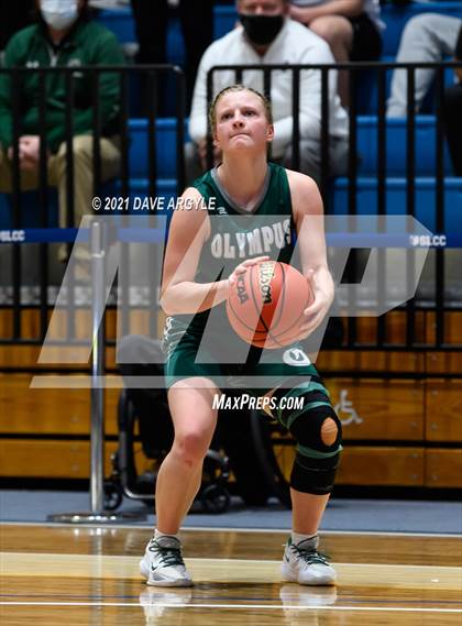 Thumbnail 3 in Farmington vs. Olympus (UHSAA 5A Semifinal) photogallery.