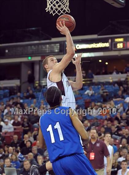 Thumbnail 3 in Rocklin vs. Woodcreek (CIF SJS D2 Playoffs) photogallery.