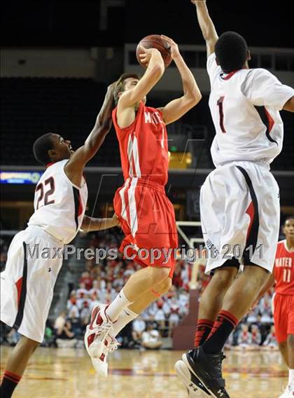 Thumbnail 1 in Mater Dei vs. Centennial (CIF SoCal D1 Regional Final) photogallery.