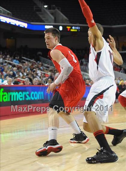 Thumbnail 1 in Mater Dei vs. Centennial (CIF SoCal D1 Regional Final) photogallery.