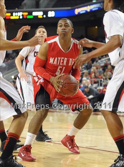 Thumbnail 3 in Mater Dei vs. Centennial (CIF SoCal D1 Regional Final) photogallery.