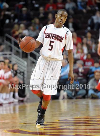 Thumbnail 2 in Mater Dei vs. Centennial (CIF SoCal D1 Regional Final) photogallery.