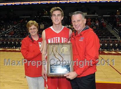 Thumbnail 3 in Mater Dei vs. Centennial (CIF SoCal D1 Regional Final) photogallery.