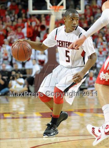 Thumbnail 3 in Mater Dei vs. Centennial (CIF SoCal D1 Regional Final) photogallery.
