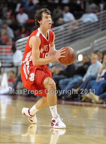Thumbnail 3 in Mater Dei vs. Centennial (CIF SoCal D1 Regional Final) photogallery.