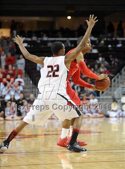 Thumbnail 1 in Mater Dei vs. Centennial (CIF SoCal D1 Regional Final) photogallery.