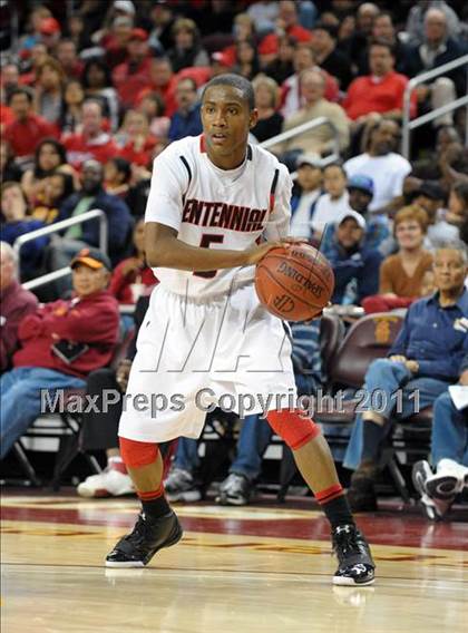 Thumbnail 2 in Mater Dei vs. Centennial (CIF SoCal D1 Regional Final) photogallery.