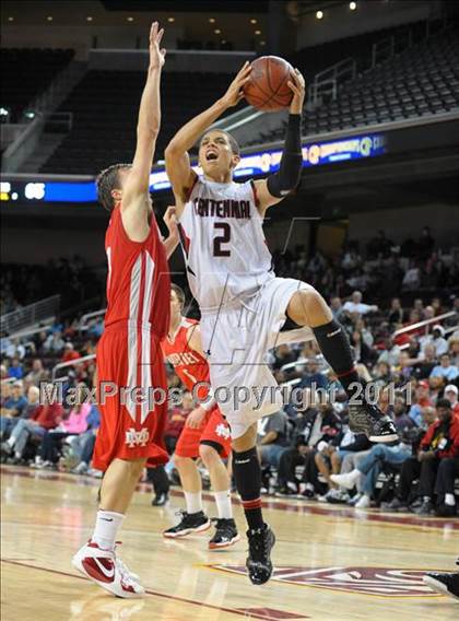 Thumbnail 1 in Mater Dei vs. Centennial (CIF SoCal D1 Regional Final) photogallery.