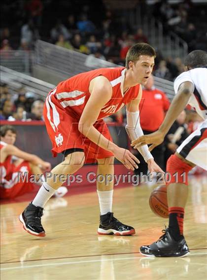 Thumbnail 2 in Mater Dei vs. Centennial (CIF SoCal D1 Regional Final) photogallery.