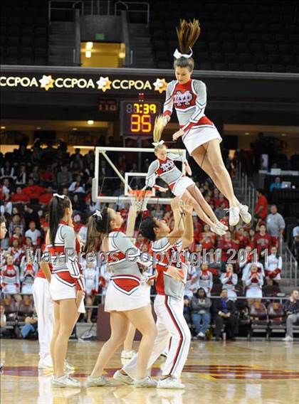 Thumbnail 2 in Mater Dei vs. Centennial (CIF SoCal D1 Regional Final) photogallery.