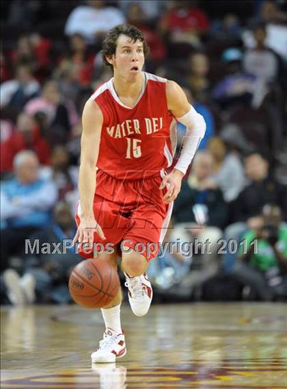 Thumbnail 2 in Mater Dei vs. Centennial (CIF SoCal D1 Regional Final) photogallery.