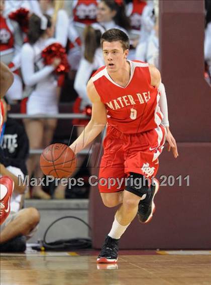 Thumbnail 2 in Mater Dei vs. Centennial (CIF SoCal D1 Regional Final) photogallery.