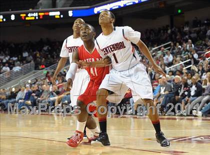 Thumbnail 2 in Mater Dei vs. Centennial (CIF SoCal D1 Regional Final) photogallery.