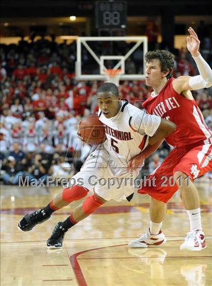 Thumbnail 1 in Mater Dei vs. Centennial (CIF SoCal D1 Regional Final) photogallery.