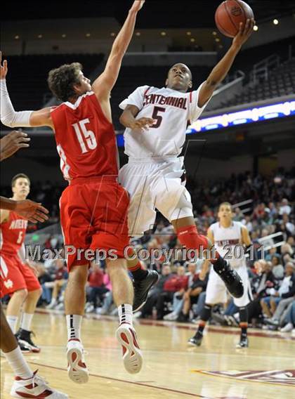 Thumbnail 3 in Mater Dei vs. Centennial (CIF SoCal D1 Regional Final) photogallery.