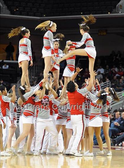Thumbnail 2 in Mater Dei vs. Centennial (CIF SoCal D1 Regional Final) photogallery.
